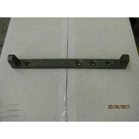 Кронштейн оси двери