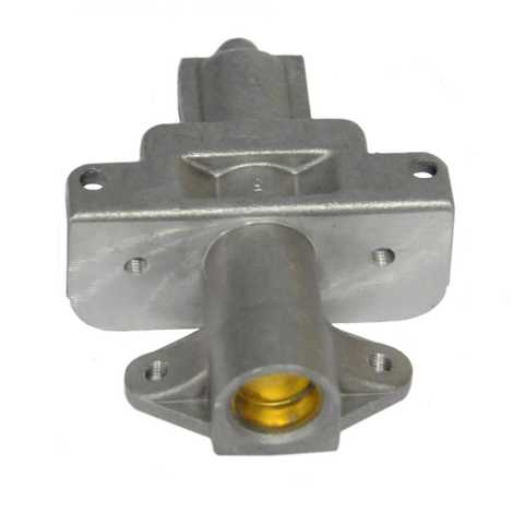 Фланец с прокладкой рампы подачи газа в сборе