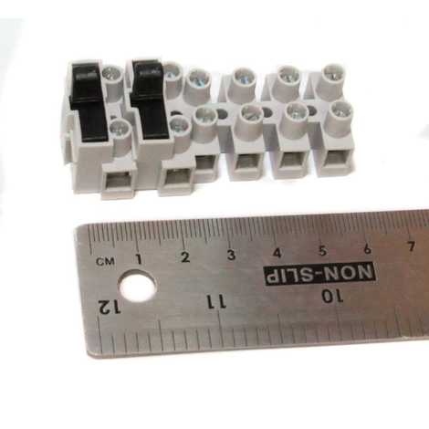 Колодка клемная с предохранителями